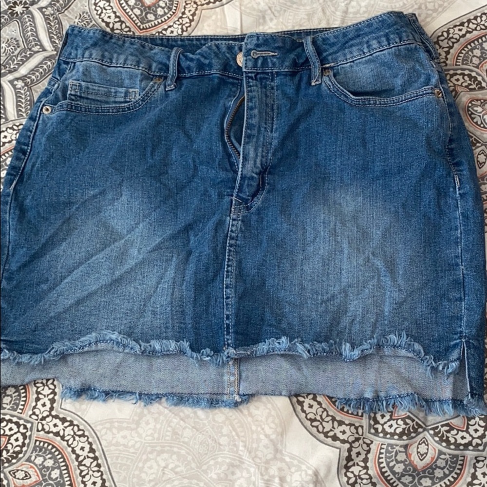 Women Distressed Skirt